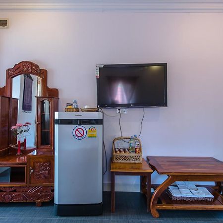 Delux Villa Батамбанг Екстериор снимка