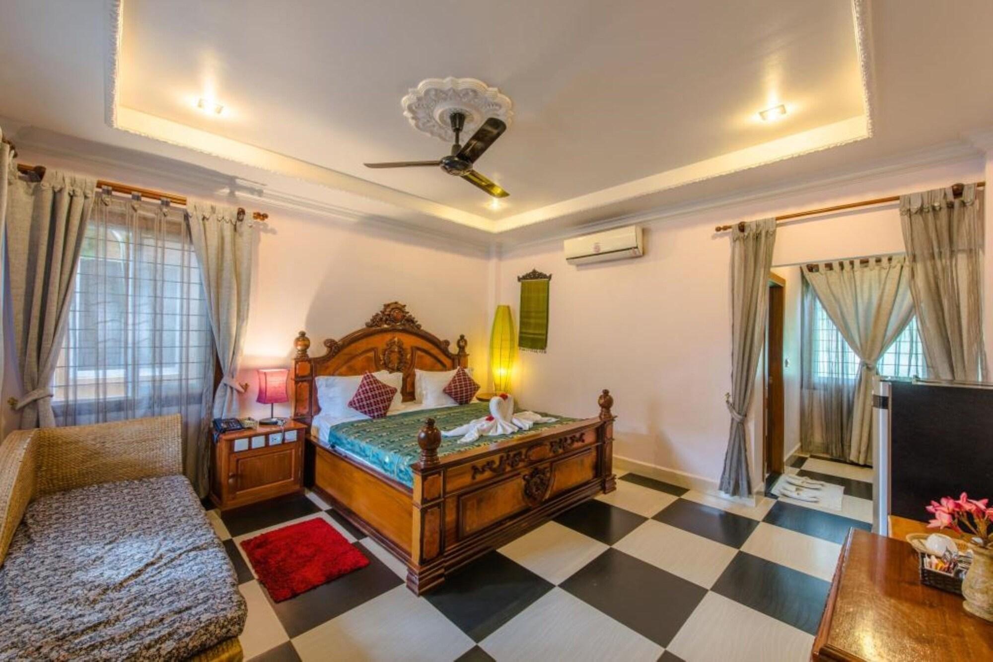 Delux Villa Батамбанг Екстериор снимка