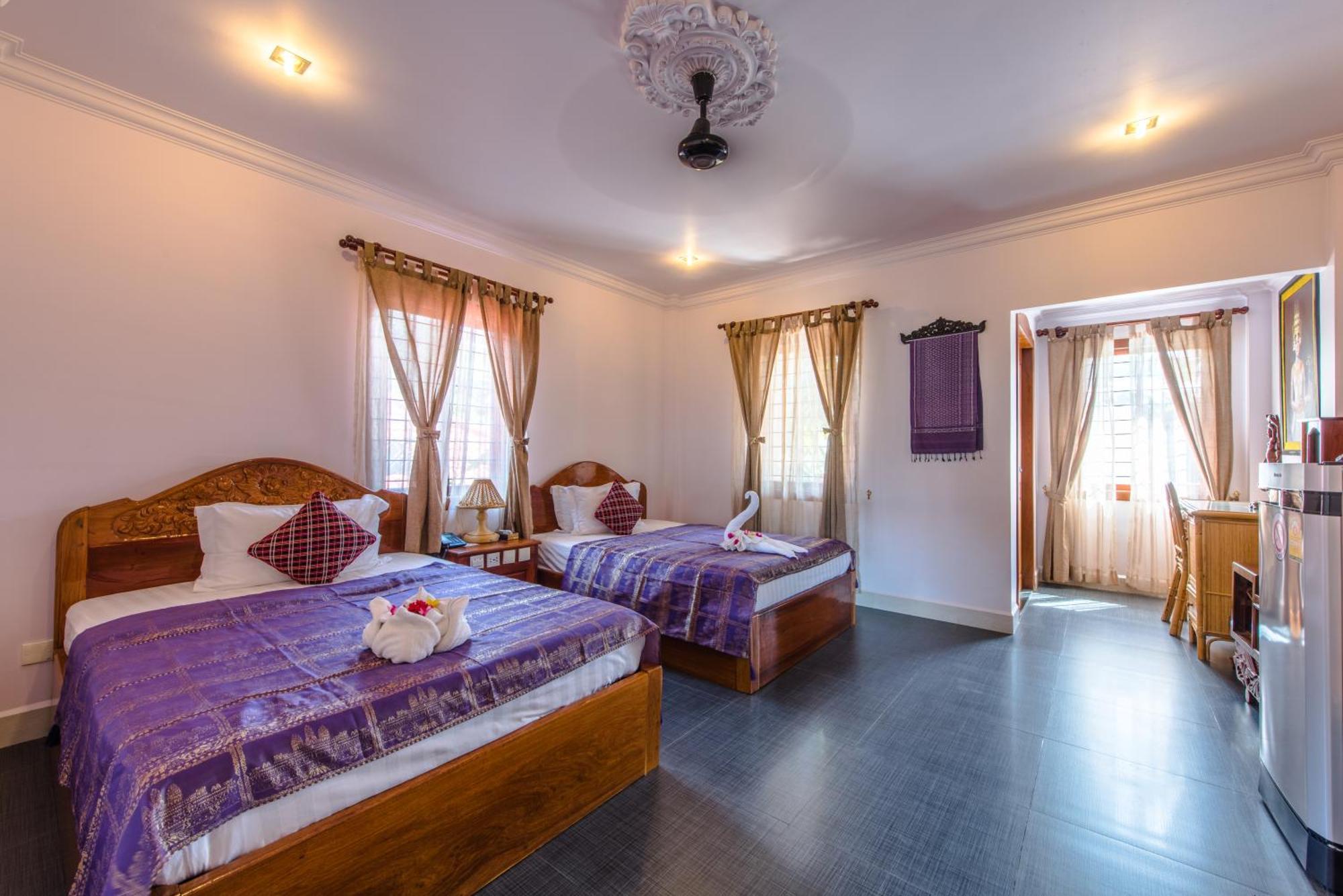 Delux Villa Батамбанг Екстериор снимка