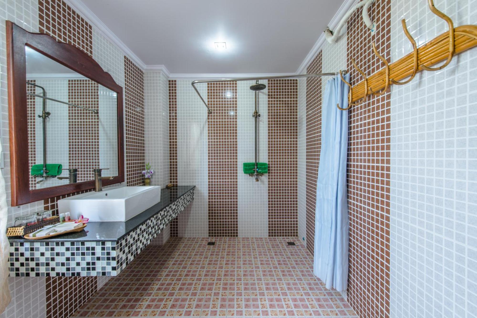 Delux Villa Батамбанг Екстериор снимка