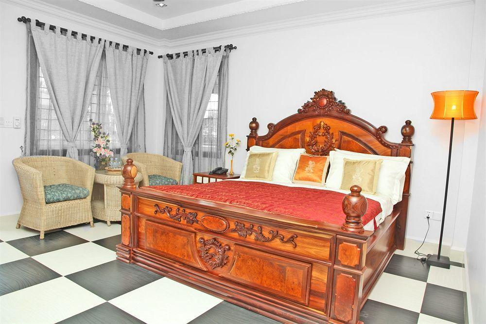 Delux Villa Батамбанг Екстериор снимка