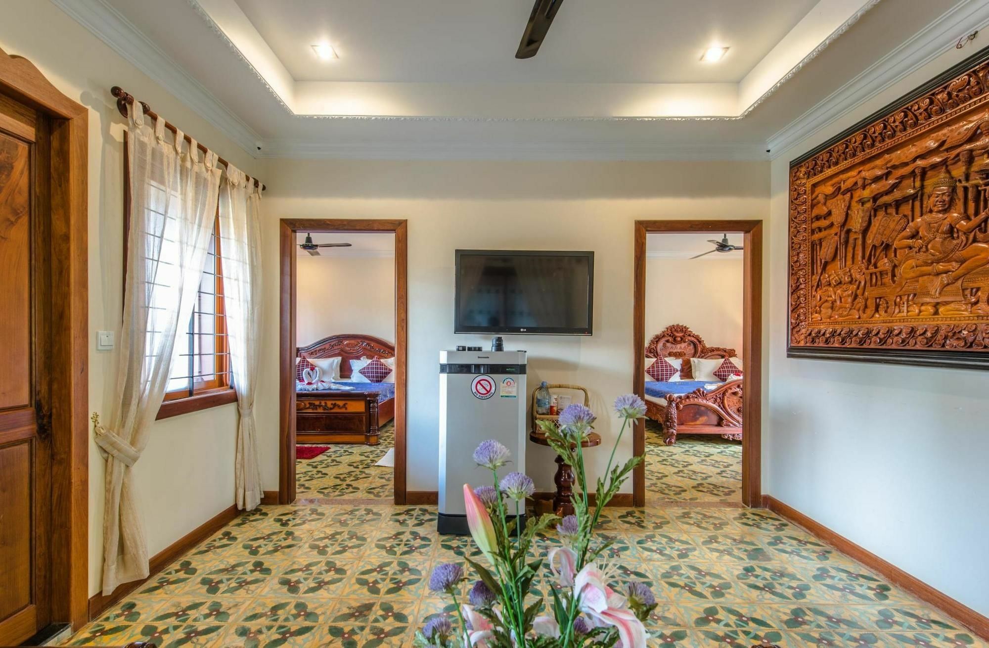 Delux Villa Батамбанг Екстериор снимка